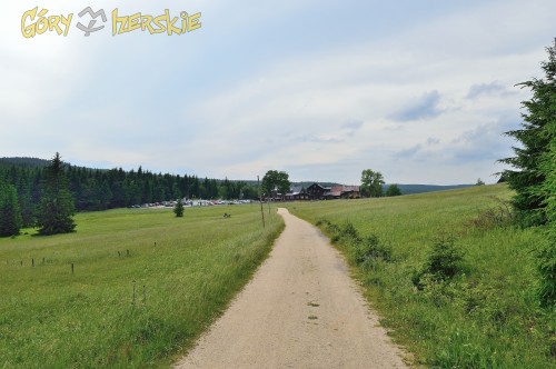 Wejście do Jizerki od strony południowego zbocza Bukovca